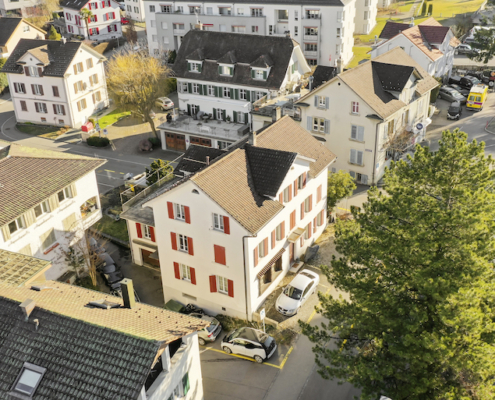 Grundstück-mit-2-Mehrfamilienhäuser-in-Rüti-bei-Zürich