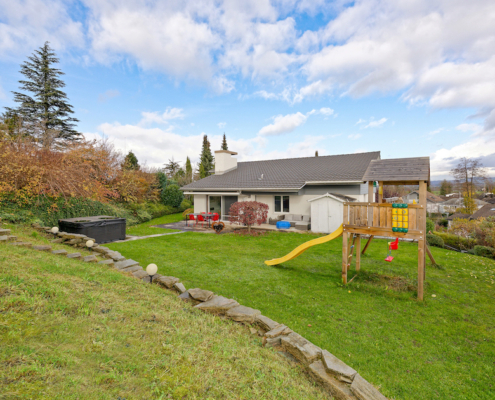 freistehendes-6.5-Zimmer-Einfamilienhaus-Esslingen