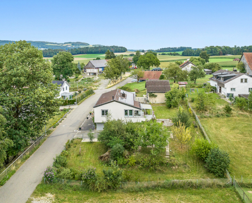 freistehendes-5.5-Zimmer-Einfamilienhaus-Buch-bei-Frauenfeld