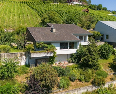 freistehendes-7-zimmer-Einfamilienhaus-weiningen